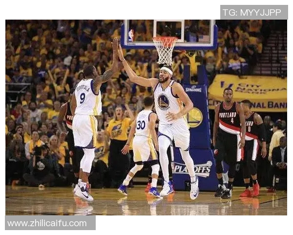 库里重回巅峰状态，全能发挥助勇士逆转击败热火